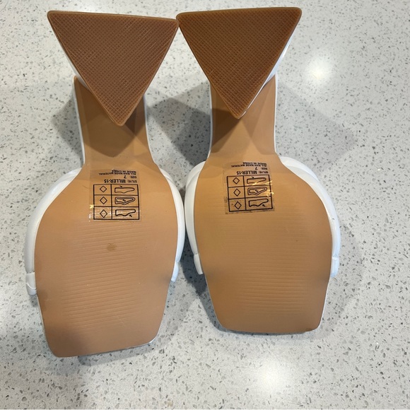 Mayven White Square-Toe High Heel Slide Sandals Size 7 - Picture 4 of 5